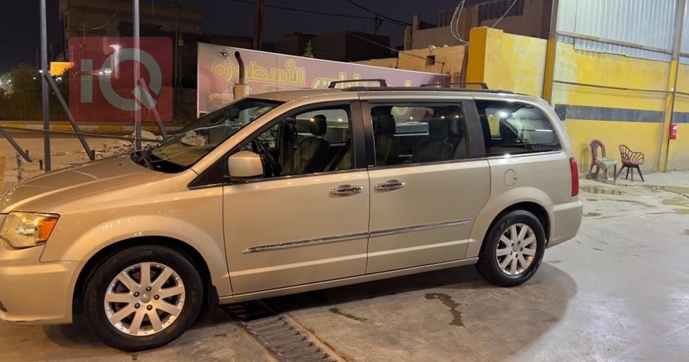 Chrysler Town and Country